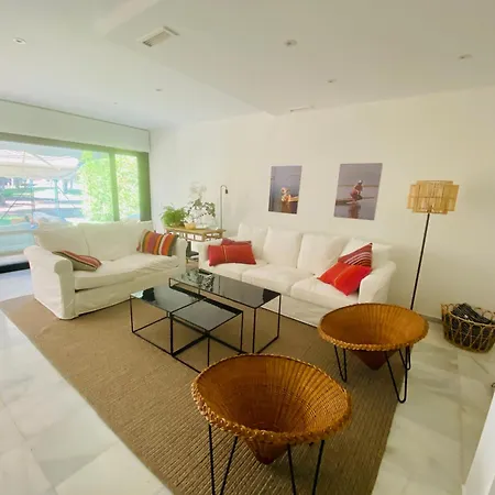 Individual Precioso Con Vistas Y Acceso Directo Al Golf De *